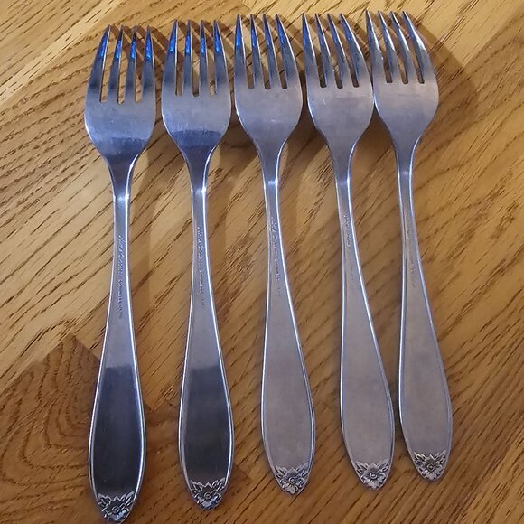 5 Home Concepts Fleurette Fork 7.25" Japan 1960s minimalist flower floral design - Picture 5 of 6